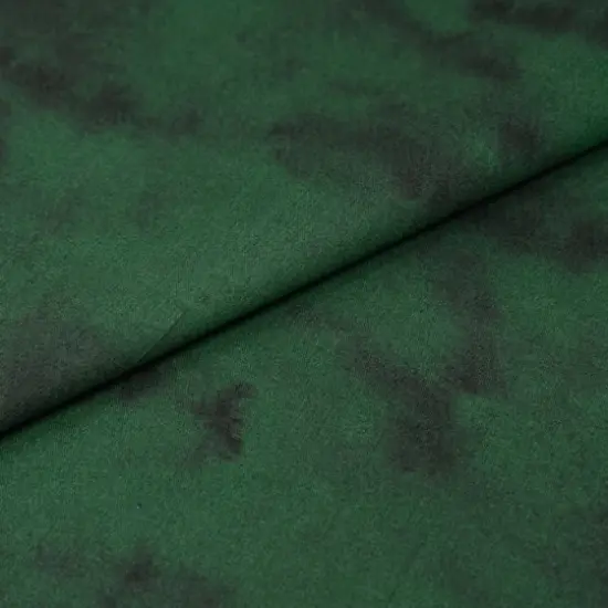 SINGER Christmas Tone-on-Tone Green Cotton Fabric {1}