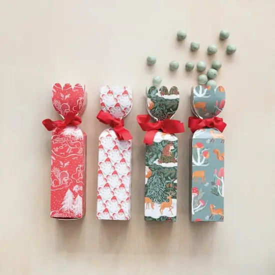 Hello Honey&reg; 10.75" Holiday Woodland Flora & Fauna Paper Gift Box Set {3}