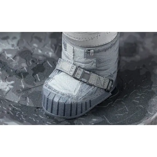 Metal Earth&reg; Premium Series Apollo 11 Astronaut Steel Model Kit {12}