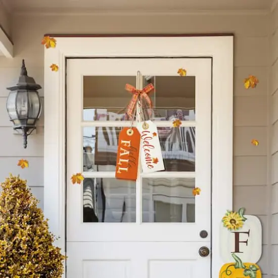 Glitzhome&reg; 24" Fall Wooden Door Hanger {3}