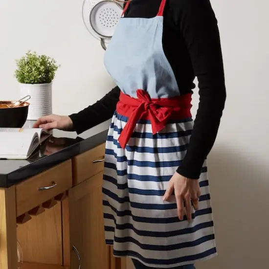 DII&reg; Striped Skirt Apron {7}
