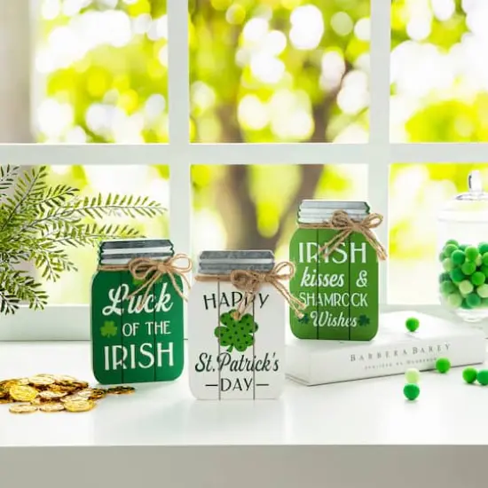 Glitzhome® 7" Set of 3 St. Patrick's Wooden Mason Jar Table decor {3}