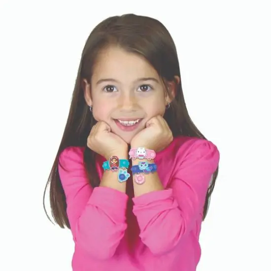 Pop-Eeze: Gabby's Dollhouse Bracelet Activity Set {7}