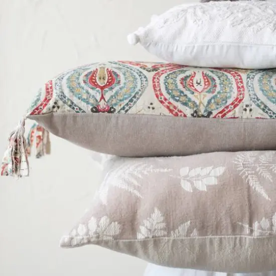 Hello Honey&reg; Natural Botanical Embroidery Pillow Cover {4}