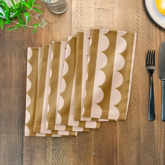 Scalloped Circle10" x 10" Cotton Twill Napkin {4}