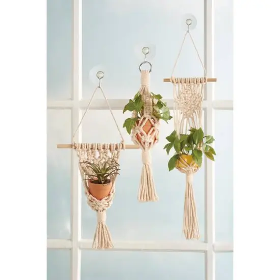 Leisure Arts&reg; Mini Planter Macram&eacute; Kit {9}