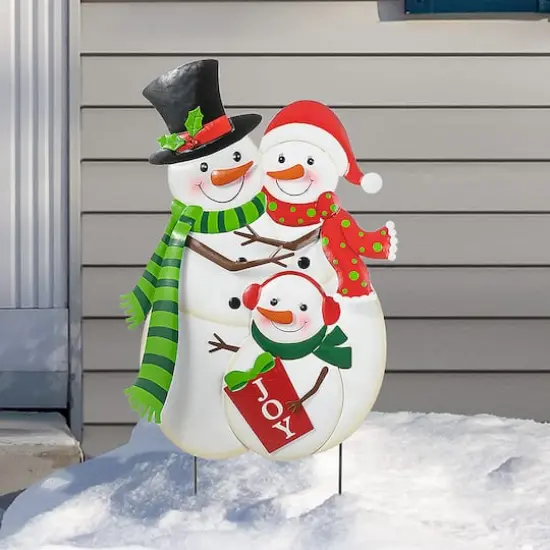 Glitzhome&reg; 2.5ft. Metal Snowman Family Yard Stake {6}