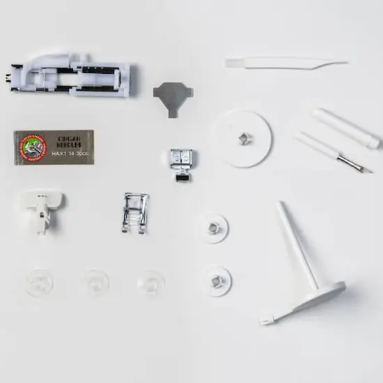 Janome Mod-100Q Computerized Sewing & Quilting Machine {9}