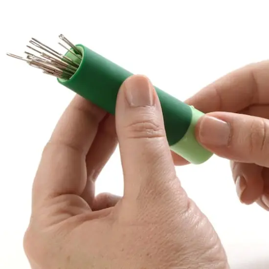 Dritz&reg; Twist N' Select&reg; Green Needle Storage Tube {4}