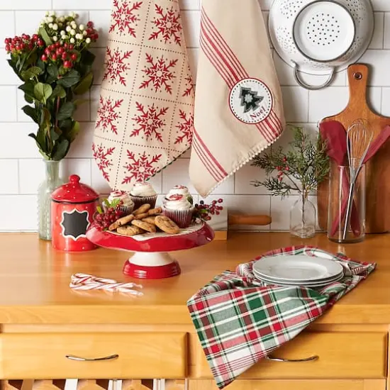 DII&reg; Assorted Noel Tree Dishtowel Set {11}
