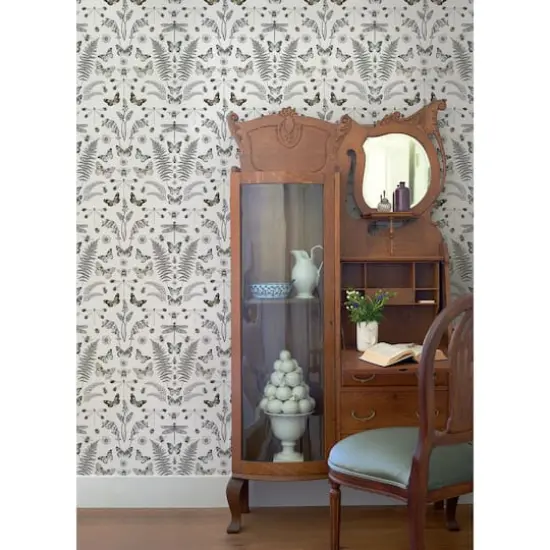 RoomMates Hidden Treasures Peel & Stick Wallpaper White {5}
