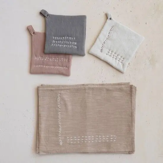 Hello Honey® Cotton Slub Pot Holders with Embroidered Designs Set {3}