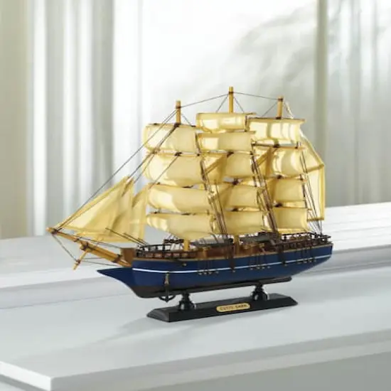 13" Cutty Sark Model Ship Tabletop Accent {3}