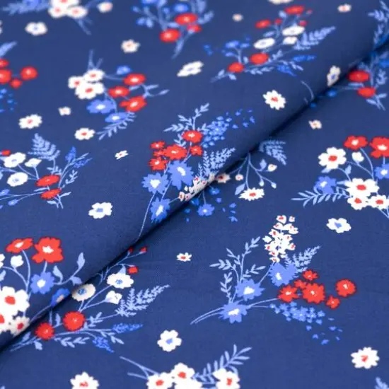 SINGER Patriotic Floral Cotton Fabric {3}