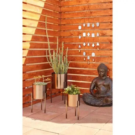 Dark Silver Metal Contemporary Planter Set {8}