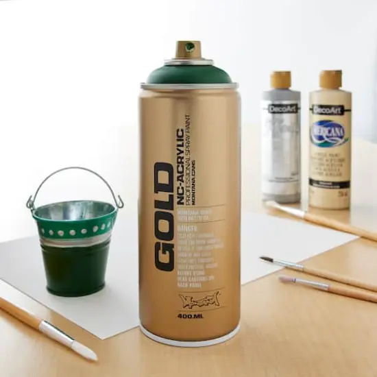 Montana&trade; Gold Acrylic Professional Spray Paint G6070 Smaragd Green {4}