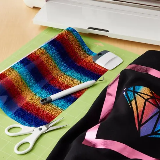 Siser&reg; Holographic Heat Transfer Vinyl Roll, Rainbow {3}