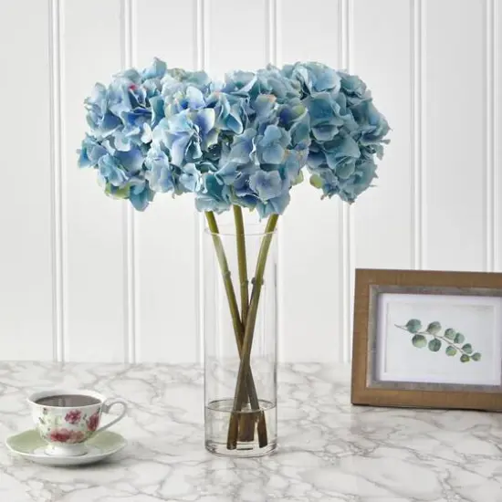 18" Hydrangea Artificial Arrangement in Glass Vase {4}