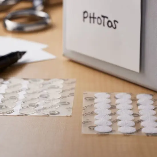 VELCRO&reg; Brand Thin Clear Fasteners {3}