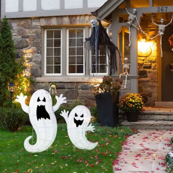 Glitzhome&reg; Set of 2 Lighted Halloween 2.5D Ghosts Family Outdoor Decor {6}