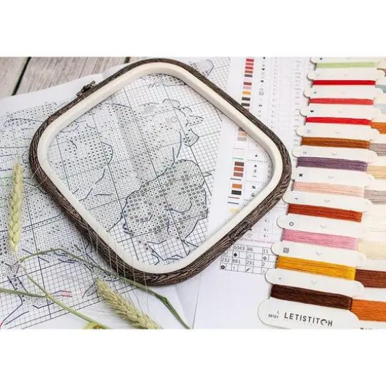 LetiStitch Pied Hens Counted Cross Stitch Kit {9}