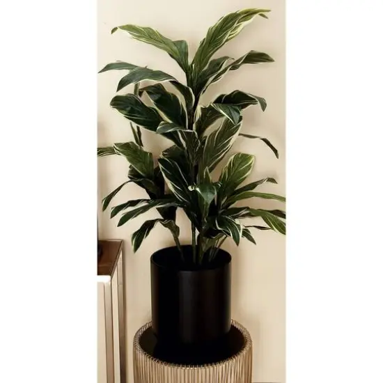 3.8ft. Black Metal Modern Planter {6}