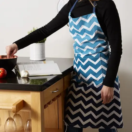 DII&reg; Chevron Apron Nautical Blue {8}