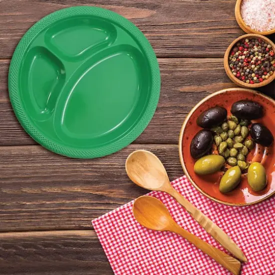 JAM Paper 10.25" Divided Plastic Party Plates, 20ct. Green {5}