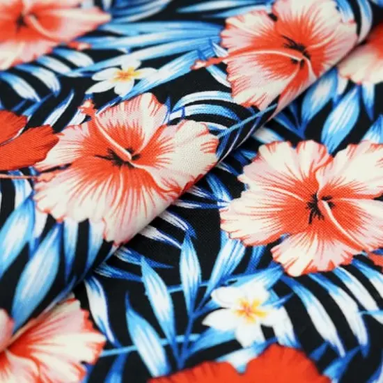 SINGER Patriotic Tropical Cotton Fabric {3}