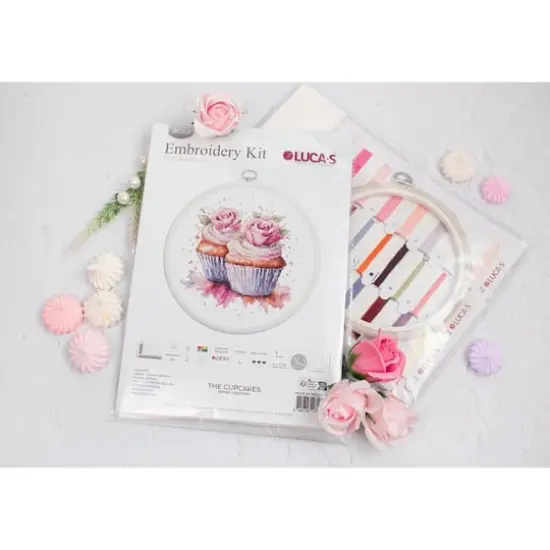 Luca-S The Cupcakes Counted Cross Stitch Kit with Display Hoop {3}