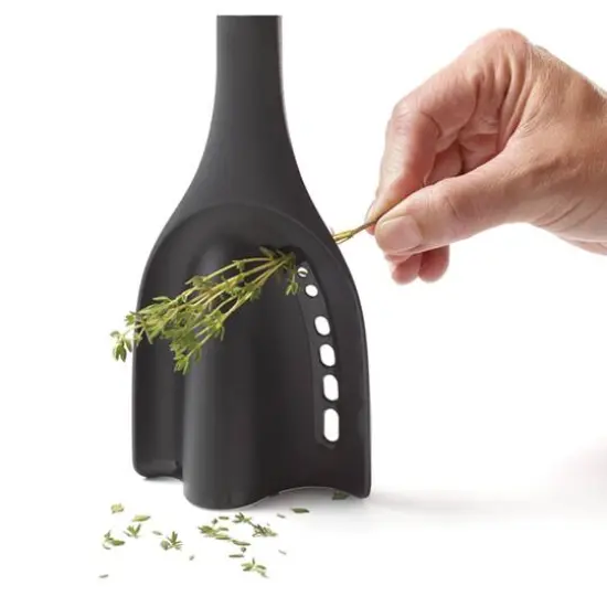 Starfrit Black and Red Meat Chopper {3}