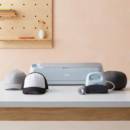 Cricut&reg; Black/White Trucker Hat Blank {5}