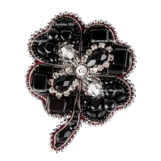 BP-319C Four-Leafed Brooch Beadwork Kit {1}