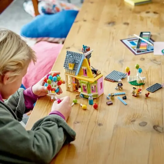 LEGO&reg; Disney and Pixar &rsquo;Up&rsquo; House 43217 Building Toy Set (598 Pieces) {6}