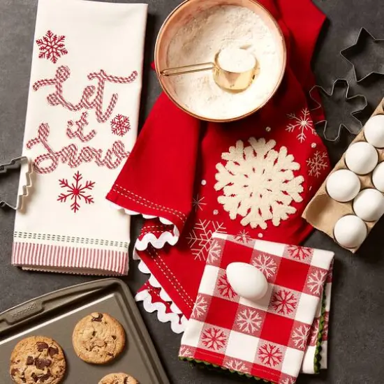 DII&reg; Santa Chef Clause Kitchen, Let It Snow Dishtowel Set {10}