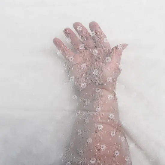 Feldman White Floral Mesh {4}