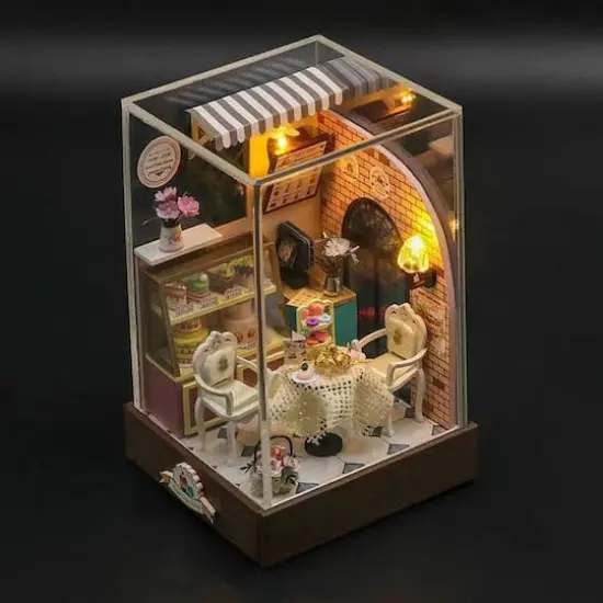 Wizardi Dessert Caf&eacute; Miniature Dollhouse Roombox Kit {4}