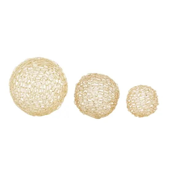 CosmoLiving by Cosmopolitan Gold Metal Chain Orb Sculpture Set {5}