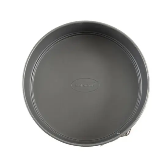 Kitchen Details 9.5" Round Spring Form Pan {7}