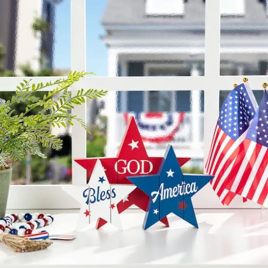 Glitzhome&reg; 11" Wooden Patriotic America Stars Table D&eacute;cor {3}