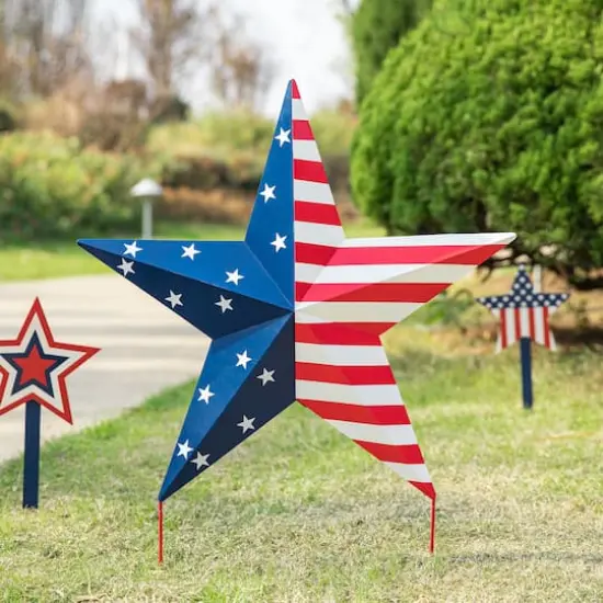 Glitzhome&reg; 30.75" Metal Patriotic Yard Stake D&eacute;cor {3}