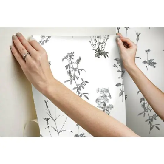 RoomMates Botanical Print Peel & Stick Wallpaper White and Black {9}