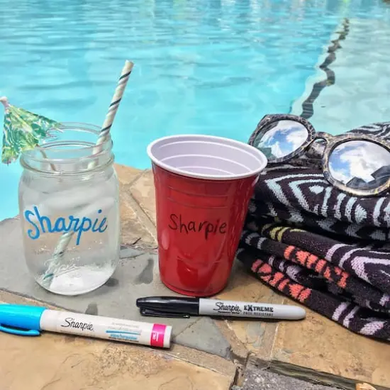 Sharpie&reg; Oil-Based Paint Markers {3}