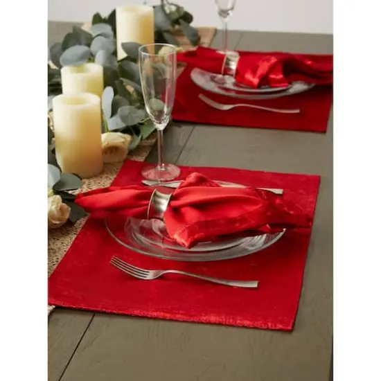 DII&reg; Velvet Placemats, 4ct. Red {6}