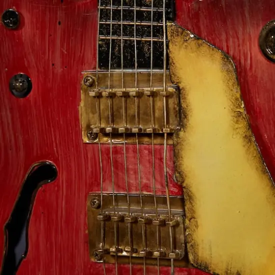 Metal Guitar Wall D&eacute;cor Set {5}