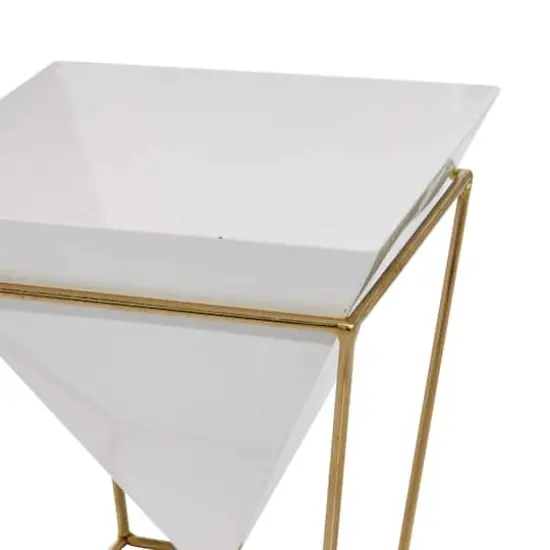 CosmoLiving by Cosmopolitan Set of 2 White Metal Contemporary Planter, 10", 15" {4}