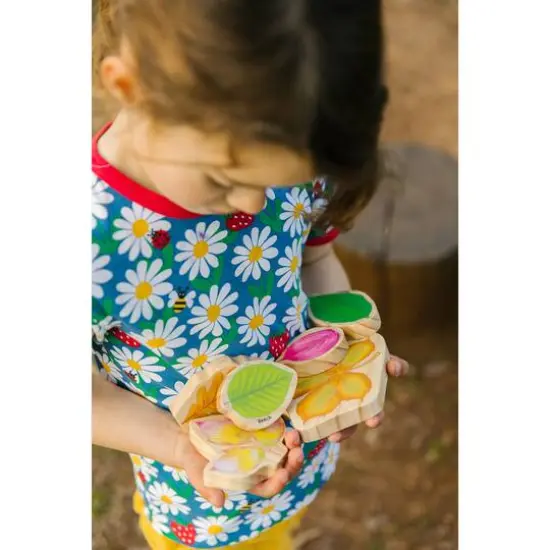 The Freckled Frog Seasons Double-Sided Leaves Play Set {6}