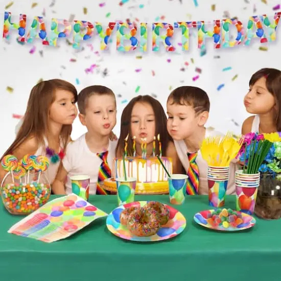 171 Piece Disposable Birthday Party Set {3}