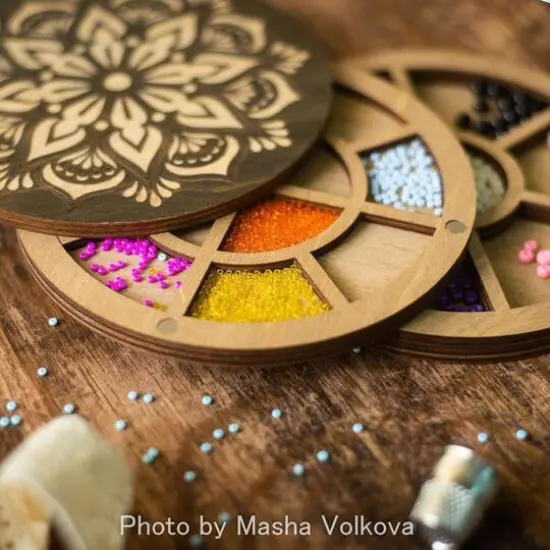 Wonderland Crafts 5.5" Multi-Layer Circle Bead Organizer {6}