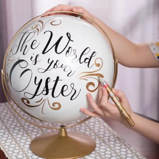 Testors&reg; Glossy Chisel Tip Enamel Marker Green {3}